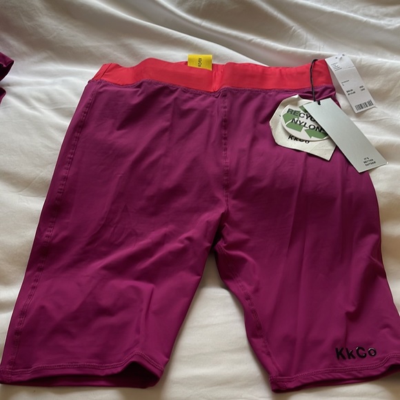 RARE KkCo Outside UO Exclusive Cypress XL Mock Neck Top & Large Biker Short - Picture 5 of 6